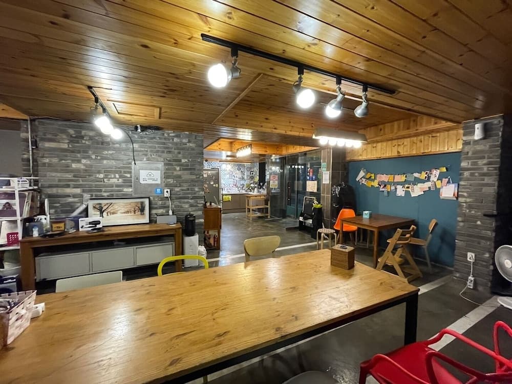 Twin Rabbit Guesthouse