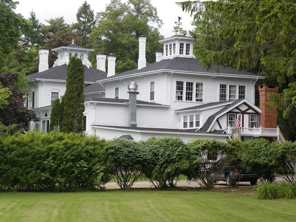 Homeport Inn and Tavern