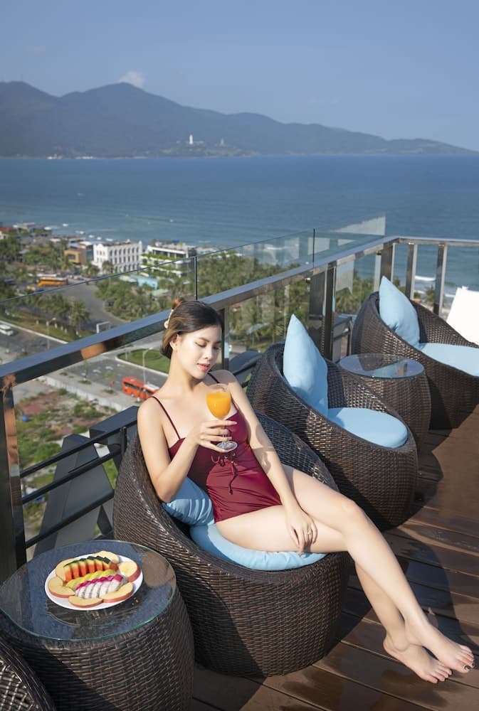KOVA Diamond Hotel