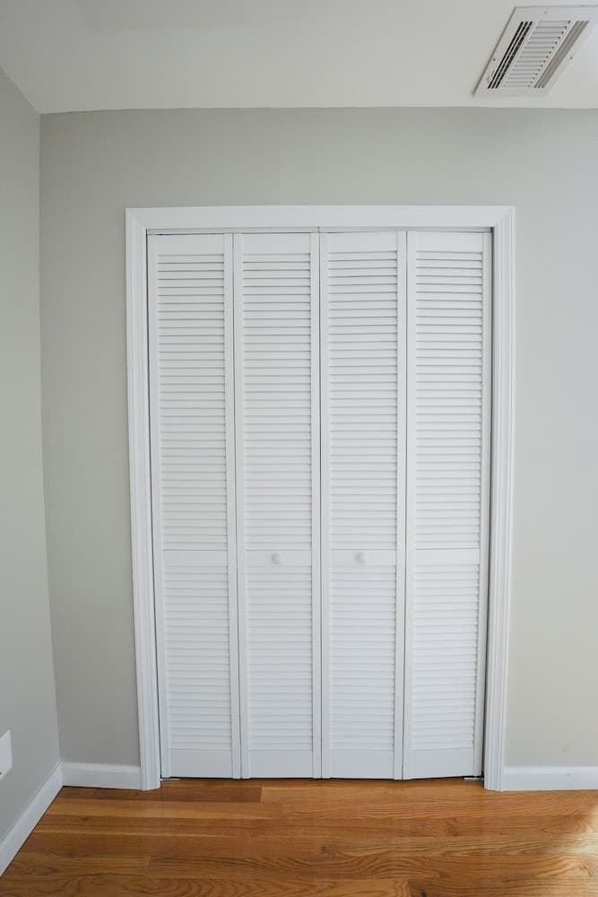 Newark Liberty Gem Brick House Apt 3