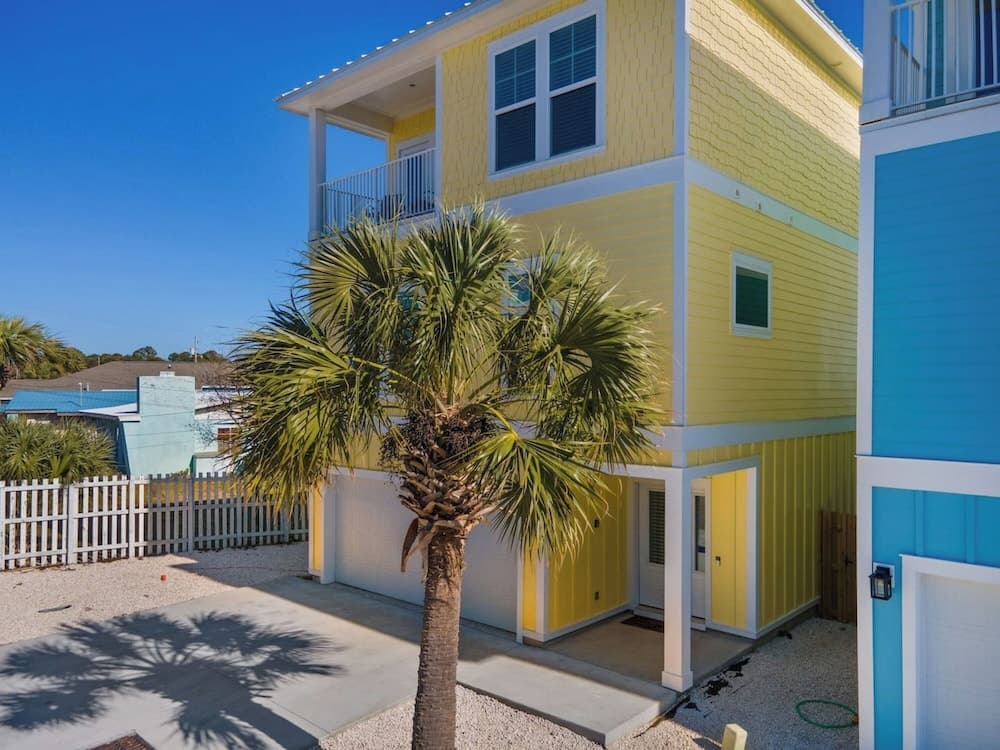 Modern One Bedroom Lockout