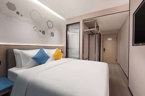 Microtel By Wyndham Xian Beilin