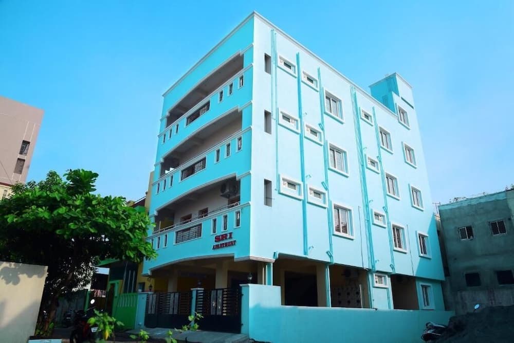 SRI APARTMENT HOMESTAY 2BHK