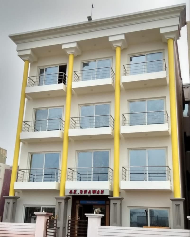 Goroomgo Sea View Residency Puri