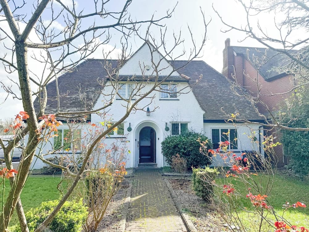 Large 8 Bedroom House in Edgbaston