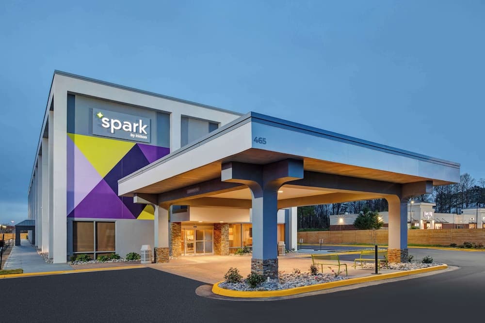 Spark By Hilton Jackson Ridgeland