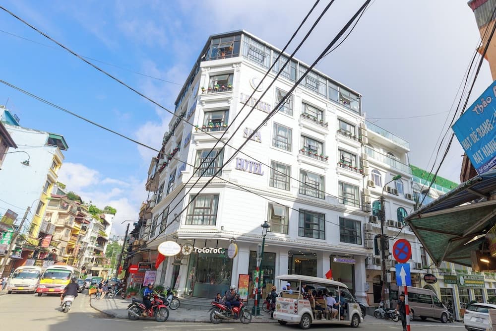 Konaklama yerinin ön cephesi