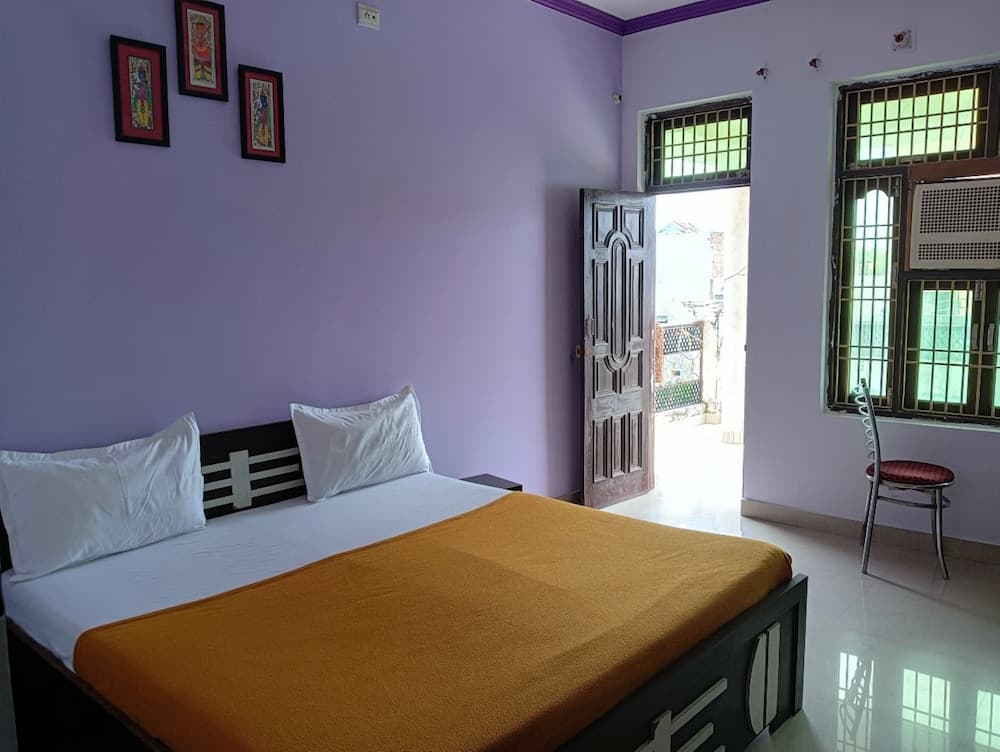 Goroomgo Varuna Stay Varanasi