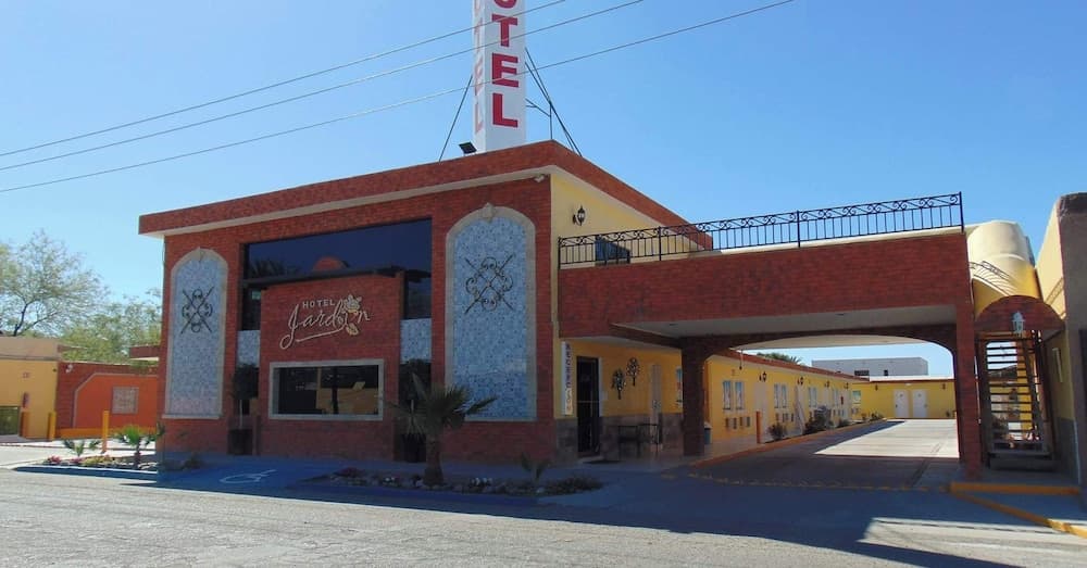 Konaklama yerinin ön cephesi