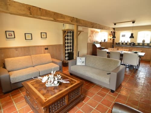 Pleasant Holiday Home Near the Centre of Haaren