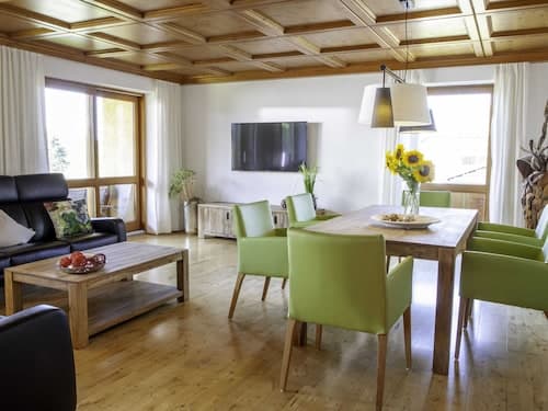 Cozy Apartment in Ruhmannsfelden With Swimming Pool