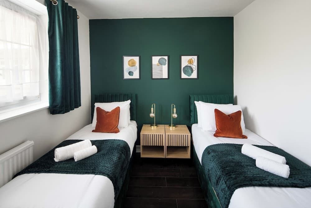 Sunny 2B/1B Flat nr Borough Market, Central London