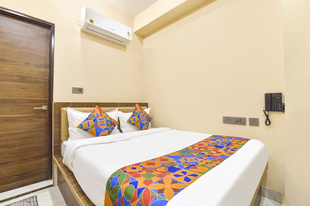 Fabhotel Pearl Square