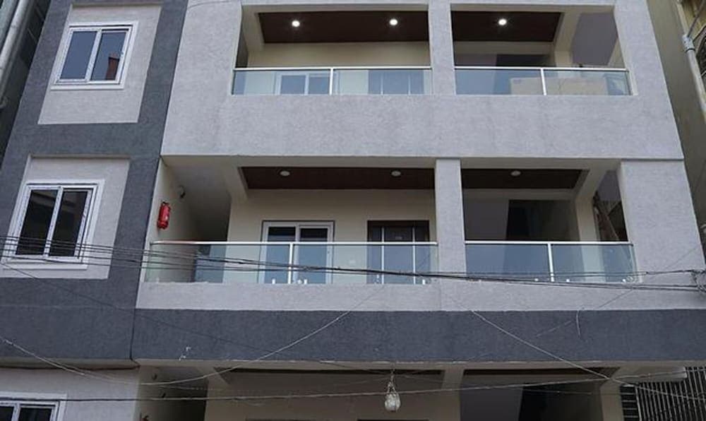 Fabhotel Svr Grand