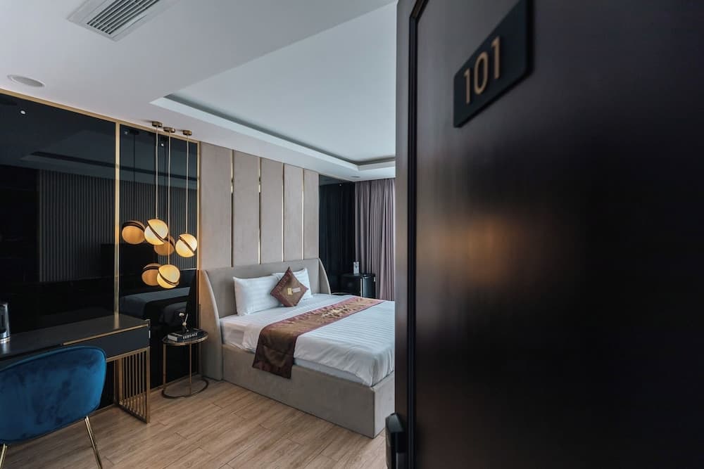 Luxhome Mekong Hotel