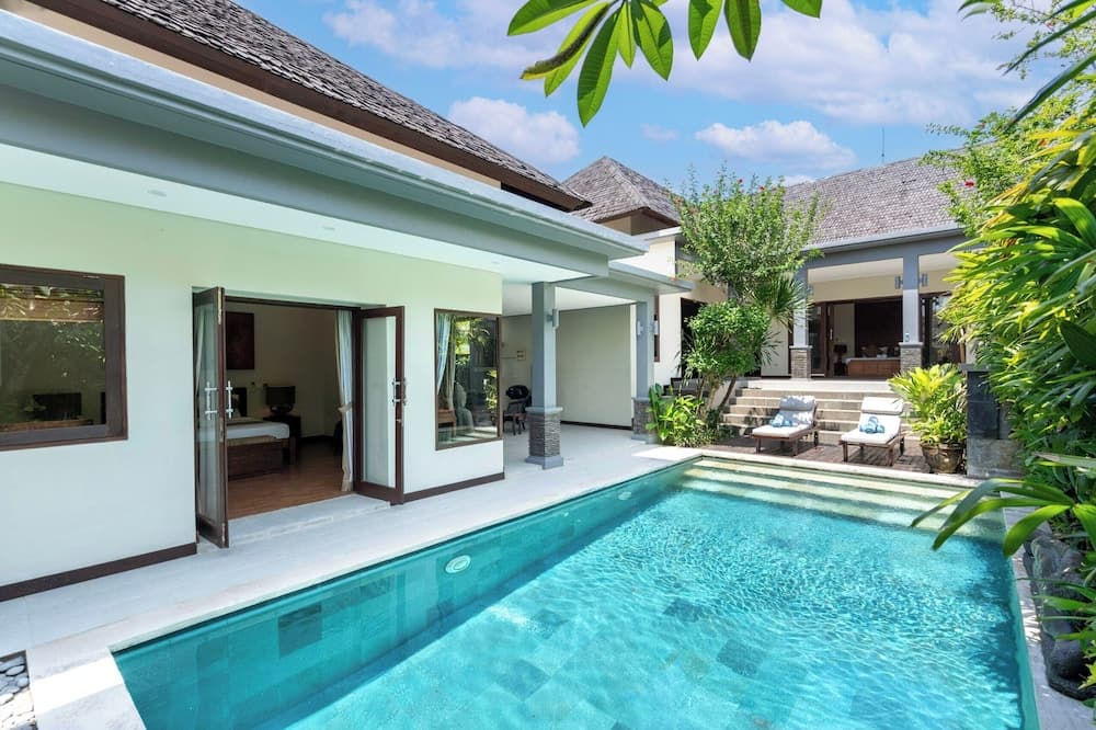 Senang Villa by Betterplace