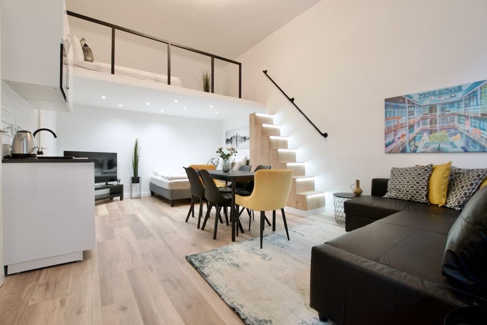 Standard Aparmtent by Hi5 - Brody street