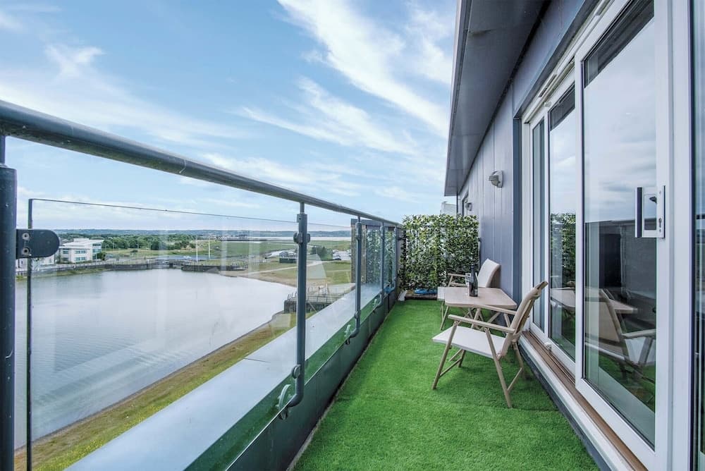 Skyline Duplex Penthouse - Llanelli