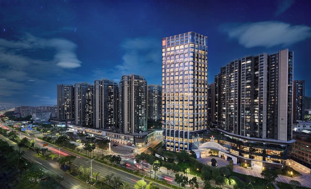 HUALUXE Shenzhen Bao'an