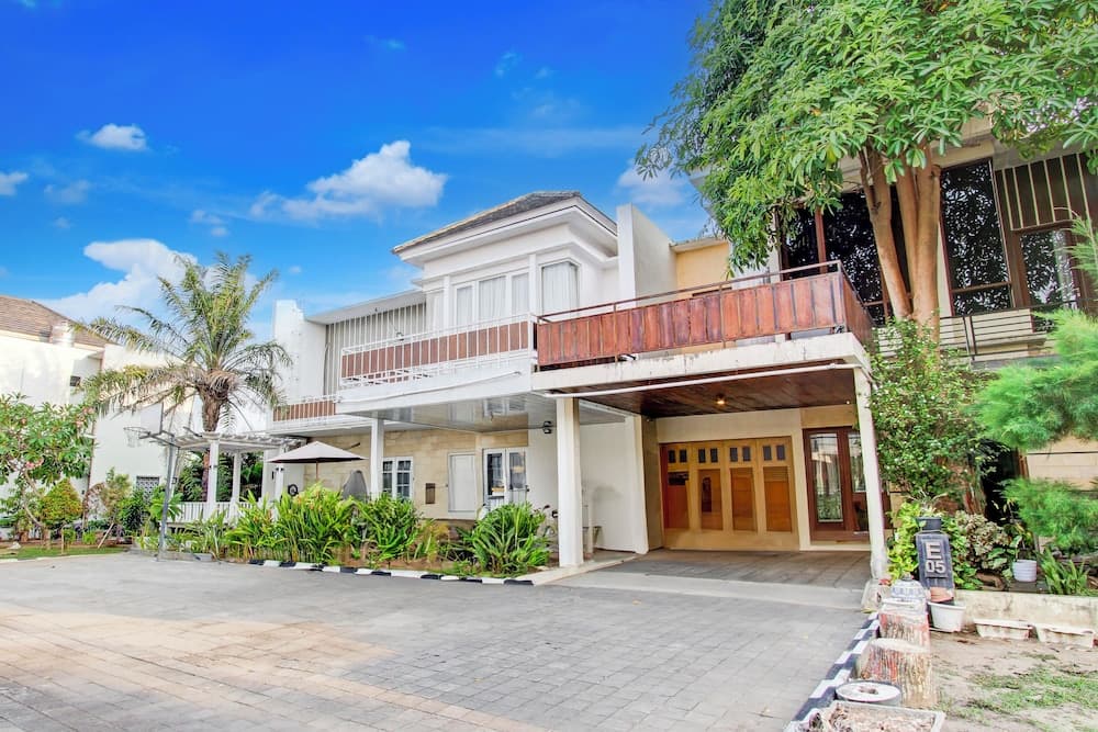 OYO 94312 Bestmela Homestay Syariah