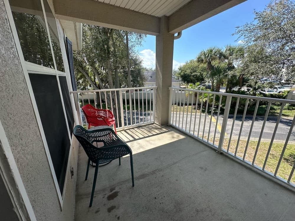 Second Floor 2-bedroom Condo in Southern Dunes