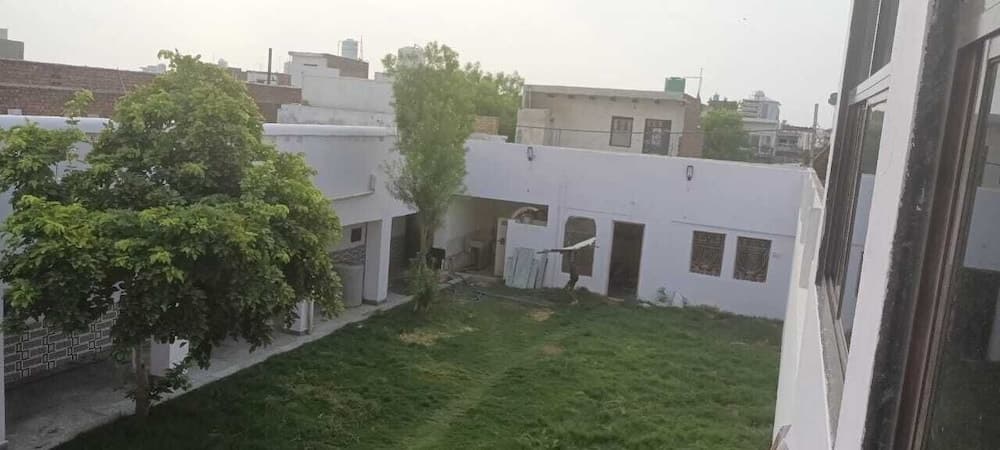 G.D Guest House By GRB