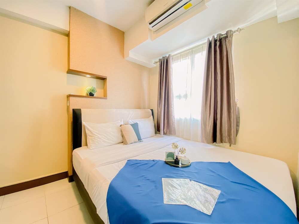 Homey and Comfort Stay 2BR Cinere Resort Apartment