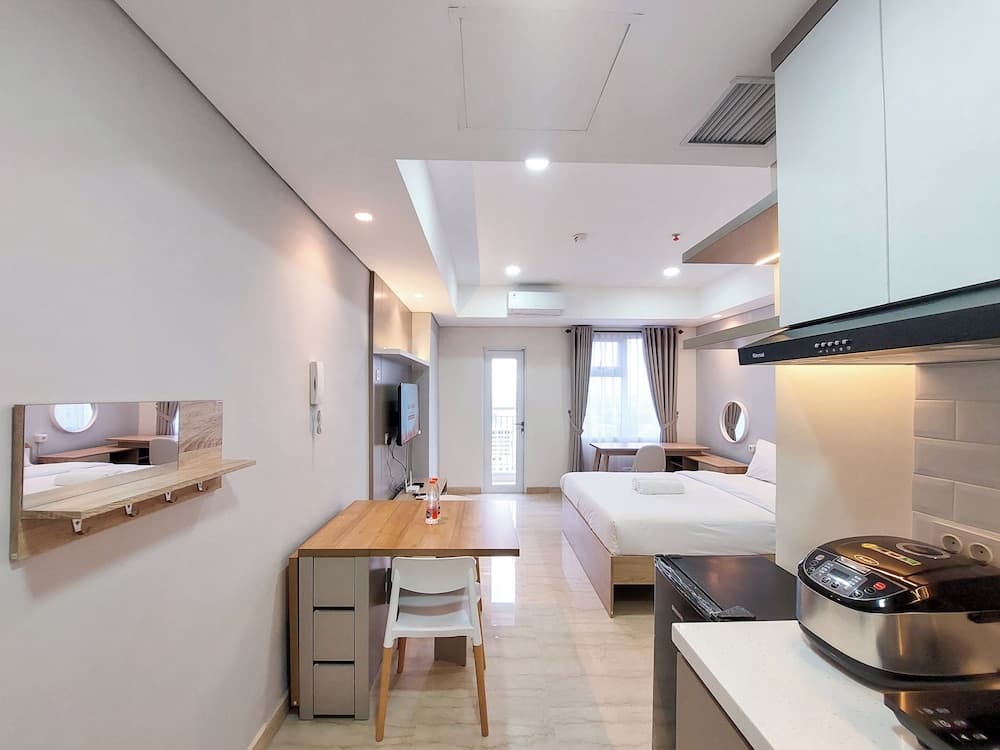Good Deal and Homey Studio Podomoro City Deli Medan Apartment