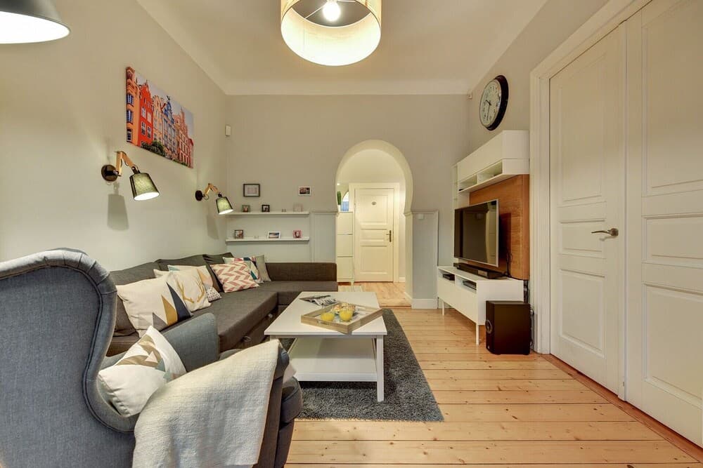 Monte Cassino Blanco by Grand Apartments