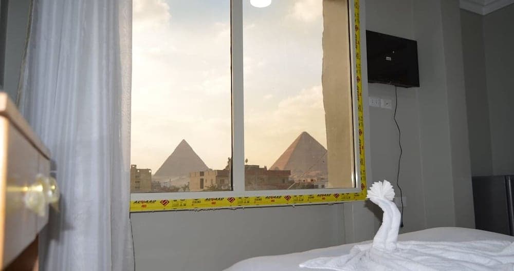 Pyramids Terrace Hostel