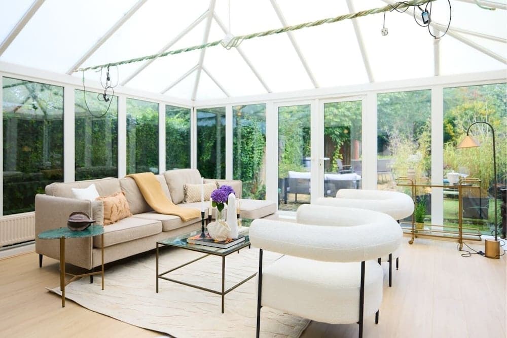 The Wray Crescent Retreat - Dazzling 5bdr House With Parking + Garden