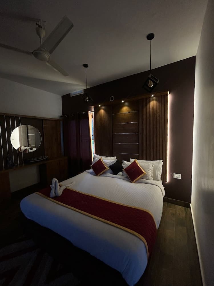 Haze Woods Resort