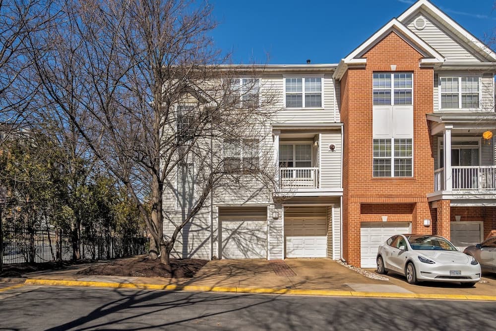 Great location in Virginia Tysons area 2 bedroom