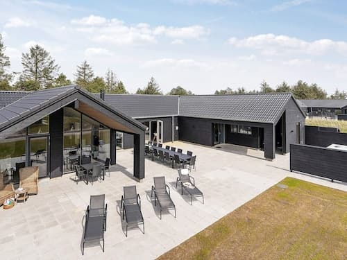5 Star Holiday Home in Romo