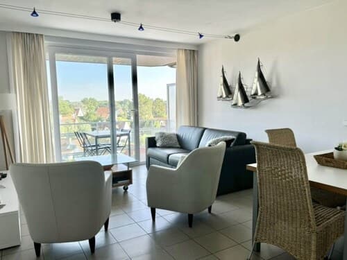 Cosy Apartment With Terrace Near Beach