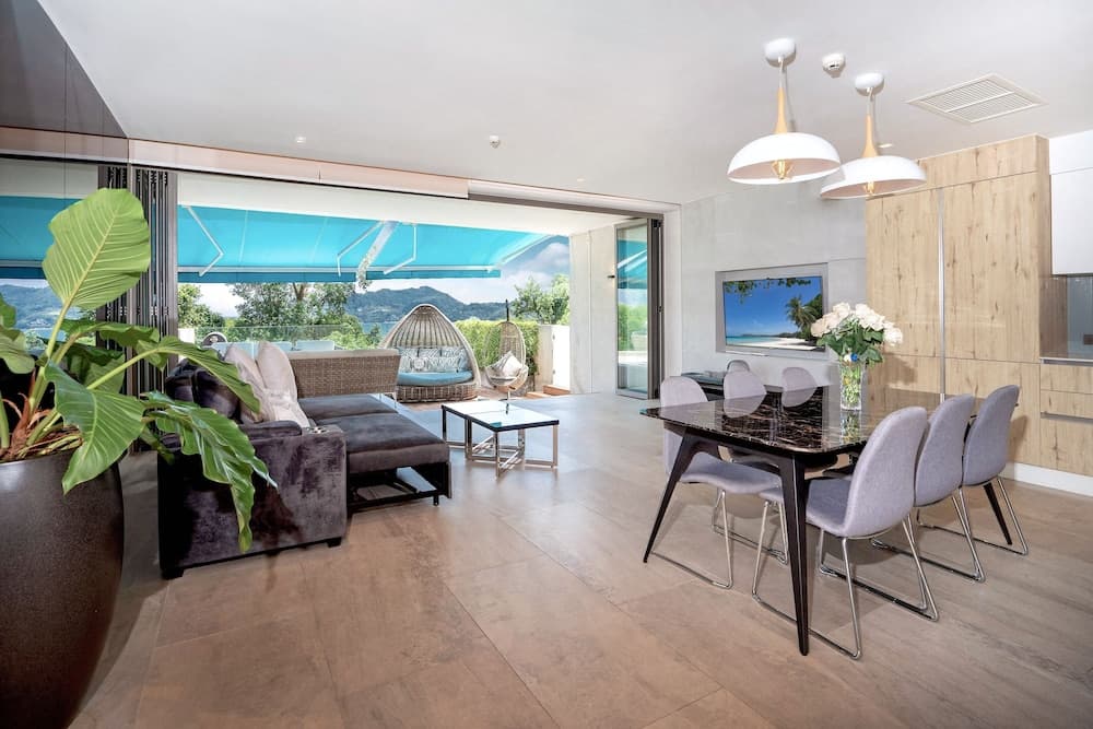 SeaView 2BR Duplex BluePoint 88 Patong