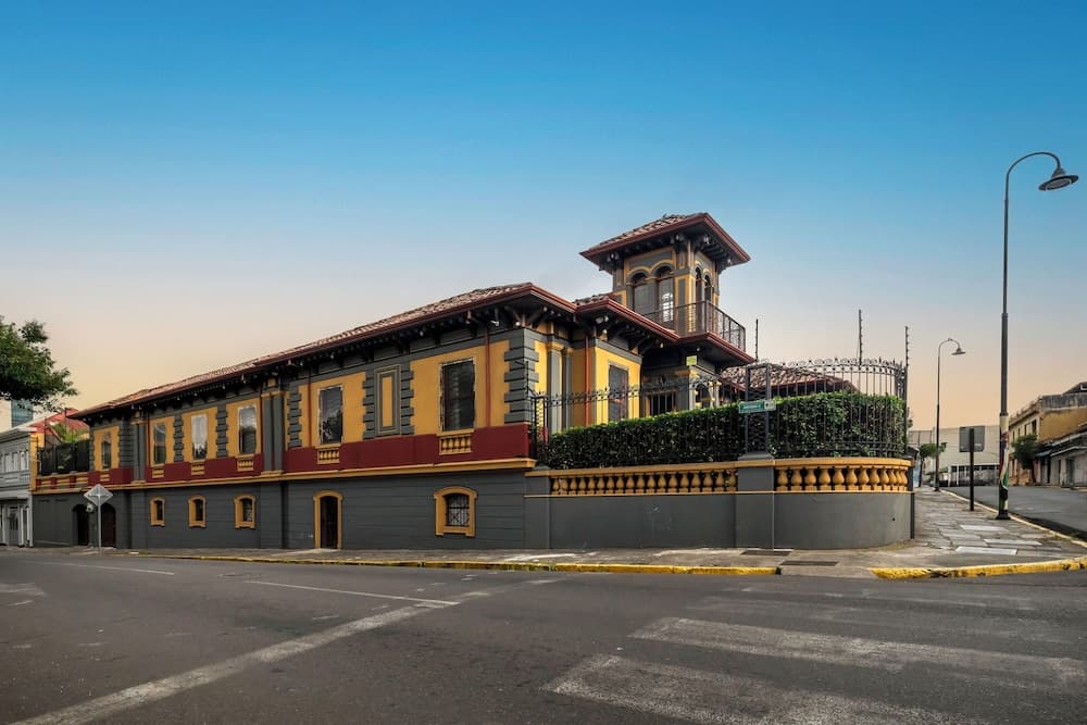 Hotel Majestad