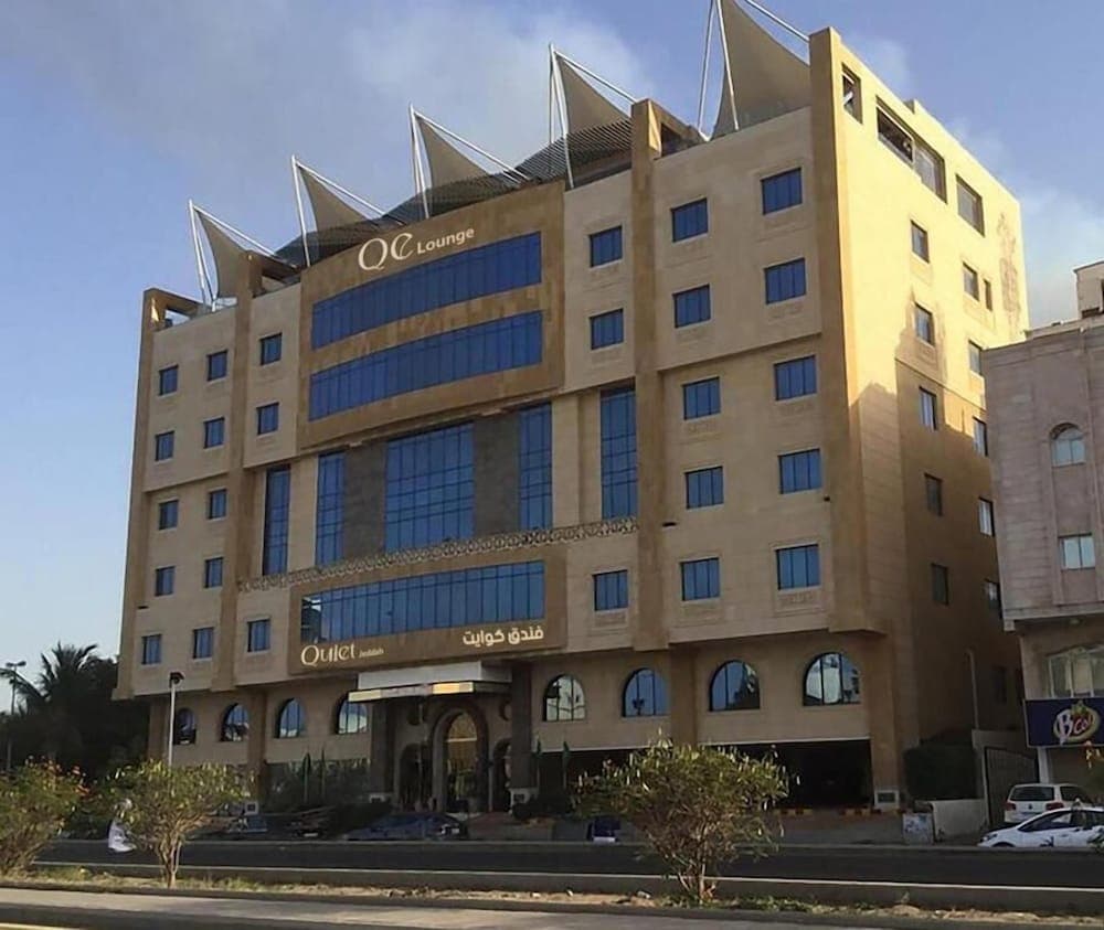 Quiet Shatea Jeddah Hotel