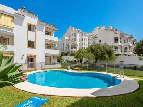 2 Bed Gf Apt Near Puerto Banus