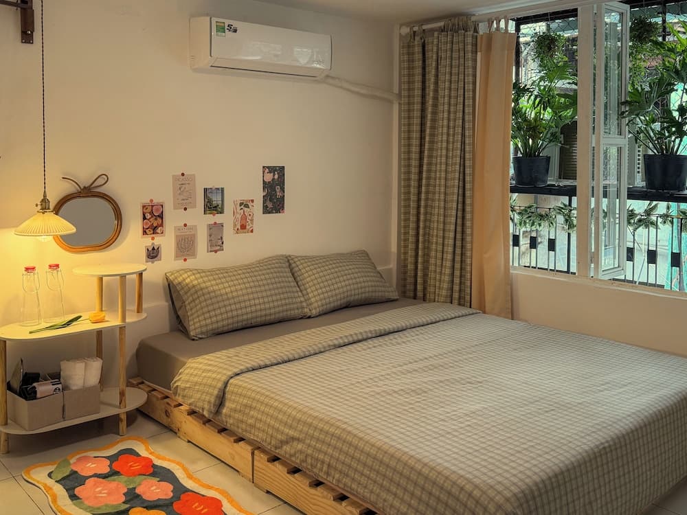 THE Room