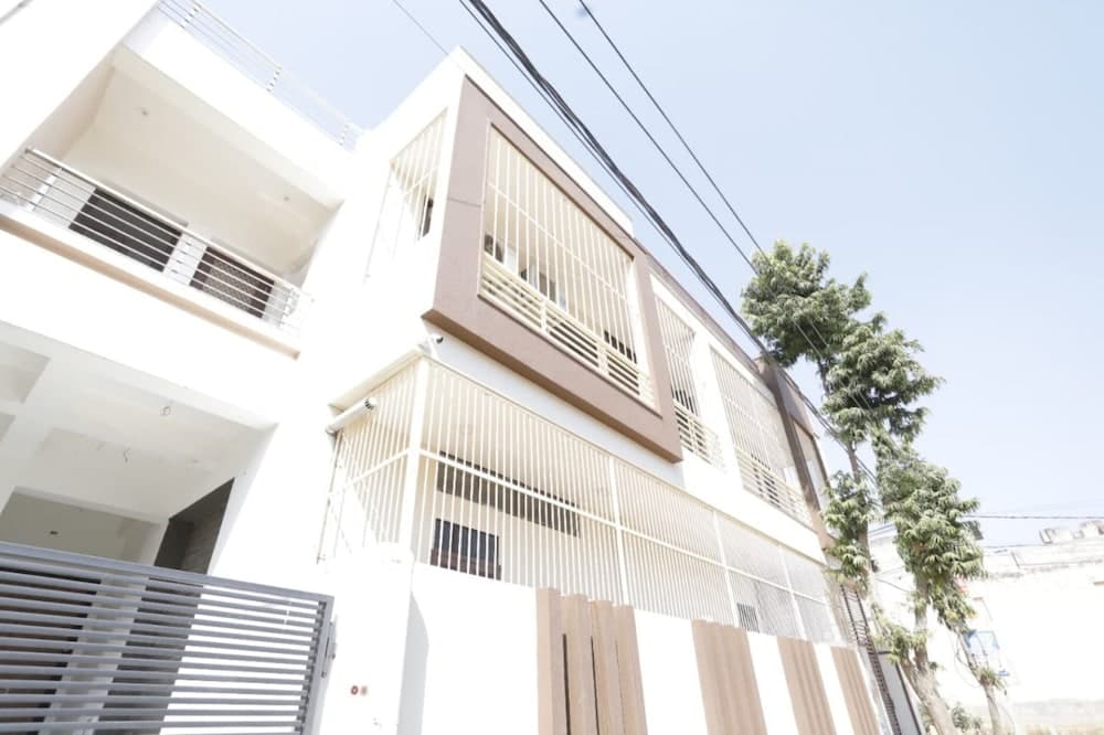 Goroomgo Dev S Villa Jaipur