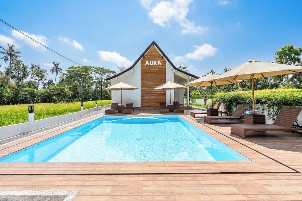 Aura Apartments