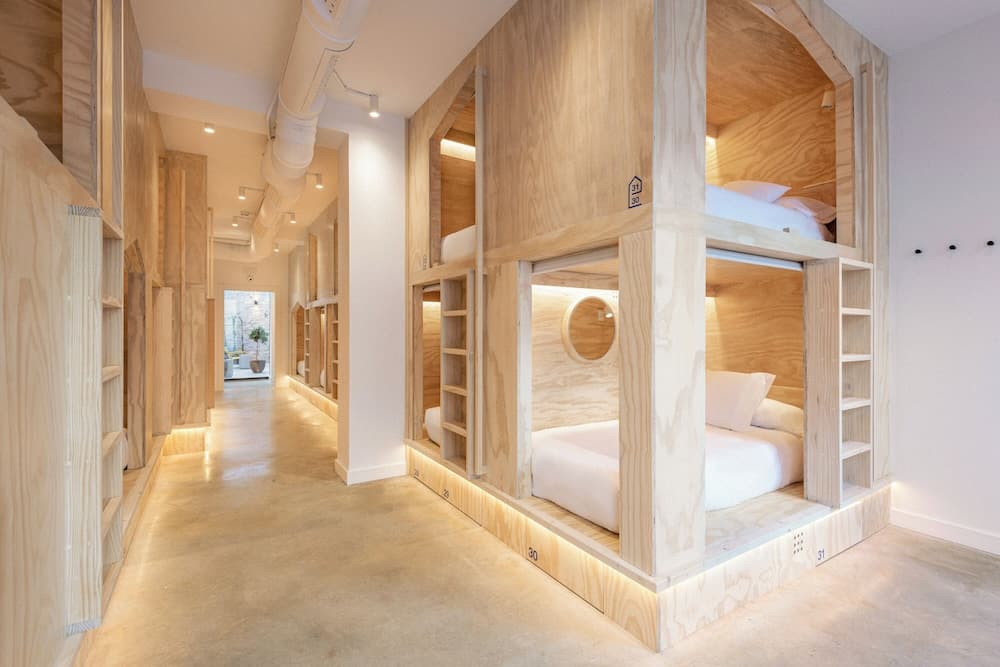 Colo Colo. The Smart Hostel Valencia