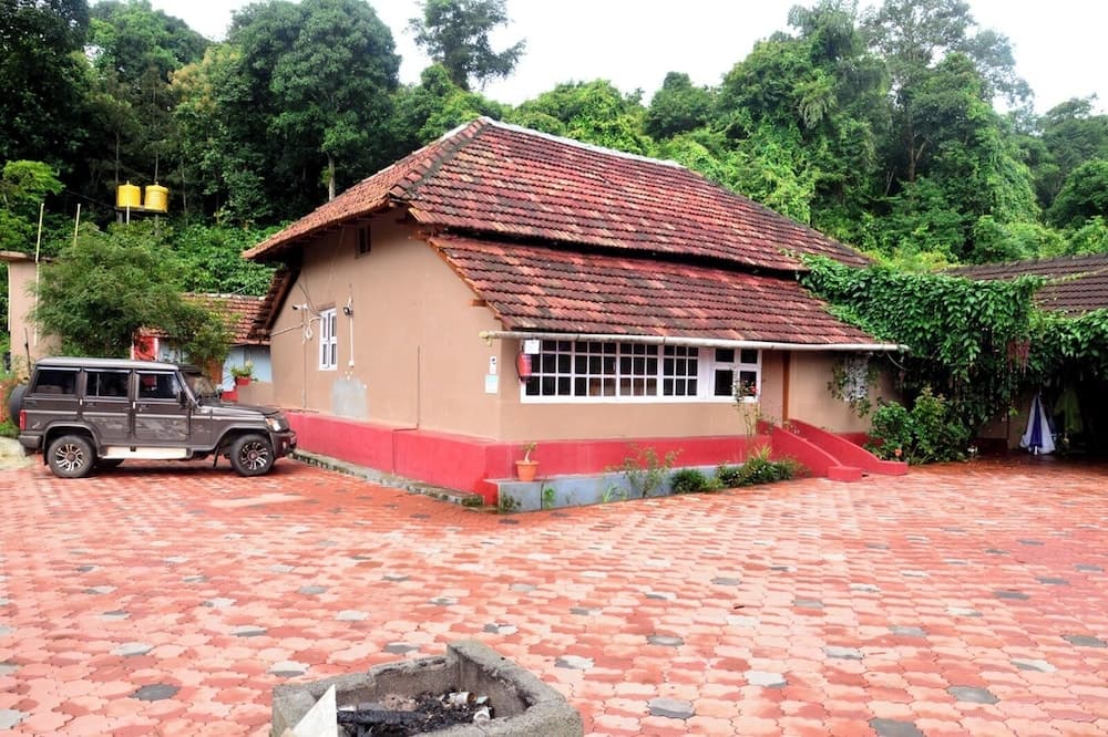 Konaklama yerinin ön cephesi