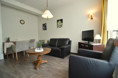 Snug Apartment in Schin op Geul Near Public Pool