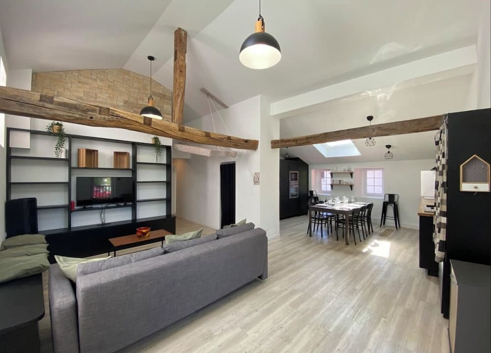 Lorblanc - City Center - Free Parking