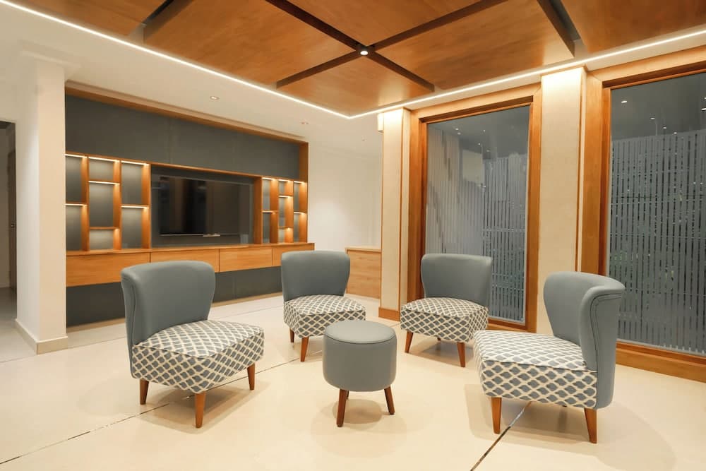 Aurora Hotels & Resorts