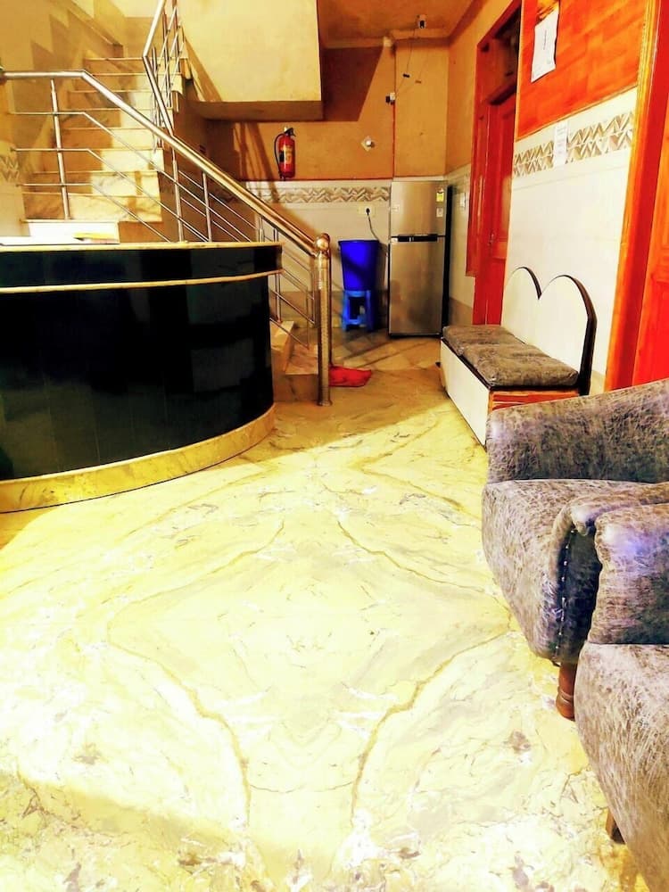 Hotel Ishaan International