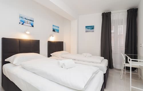 Premium City Center Apartment Tartini 1