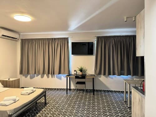 Modiano Studios Center-Your Urban Stay